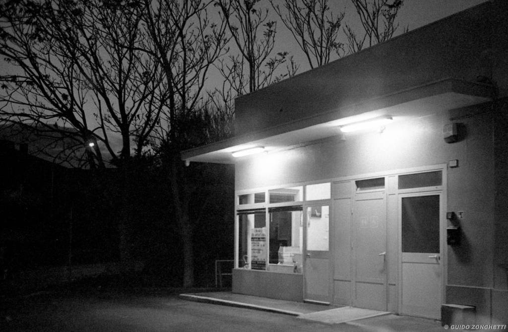 SO LONELY_GAS STATION AT&nbsp;NIGHT