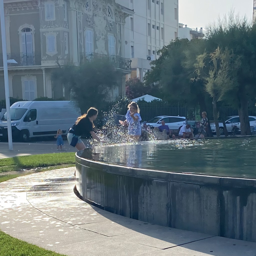 365 FOTORACCONTI: 105-LEGGEREZZA