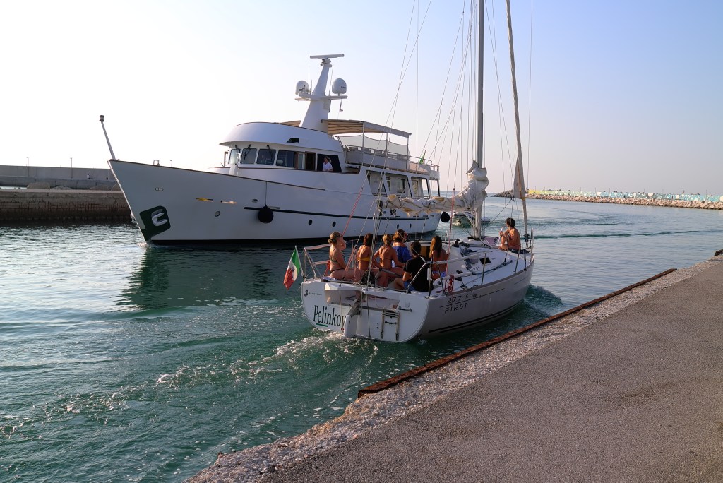 365 FOTORACCONTI: 123-INSODDISFAZIONE